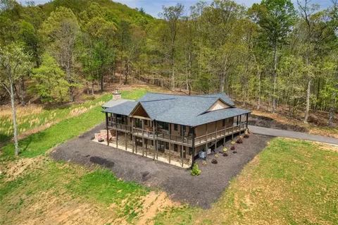 95 Upper Ridge Trl, Morganton, GA 30560