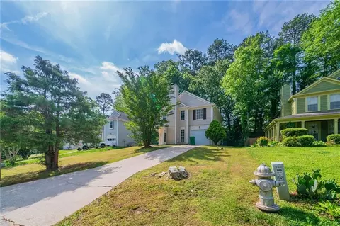 744 Brittany Ct, Stone Mountain, GA 30083