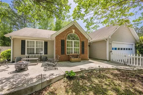 5045 Edinborough Pl, Sugar Hill, GA 30518