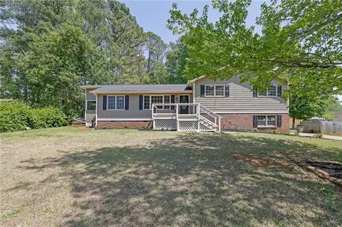 6470 Windsor Dr, Acworth, GA 30102