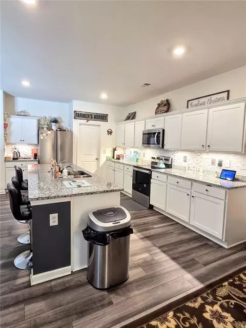 Kitchen - 288 Mccall Way, Monroe, GA 30655 photo 2 of 4