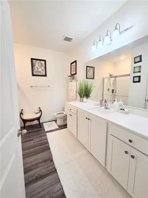 Bath - 288 Mccall Way, Monroe, GA 30655 photo 1 of 4