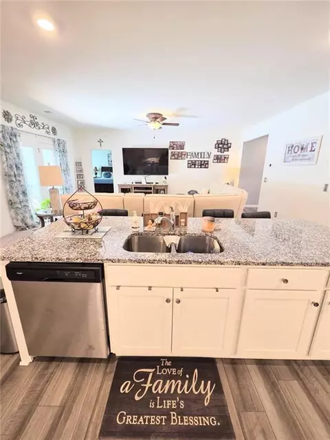 Kitchen - 288 Mccall Way, Monroe, GA 30655 photo 3 of 4