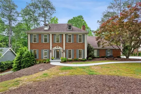 230 Seamarsh Ct, Atlanta, GA 30328