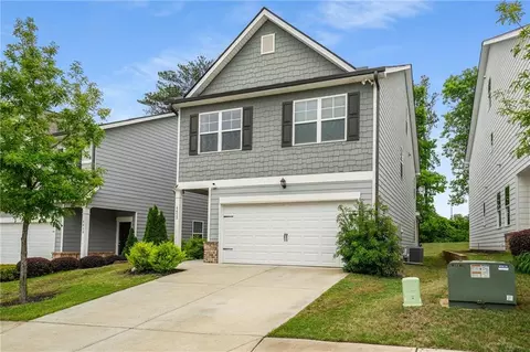 4422 Richmond Ct SE, Stone Mountain, GA 30083