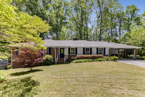 2357 Burnt Creek Rd, Decatur, GA 30033