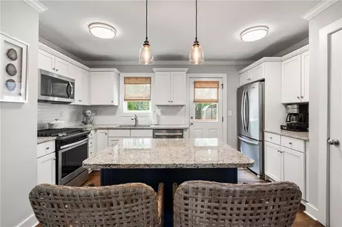 2171 Plantation Ln, Chamblee, GA 30341 photo 6