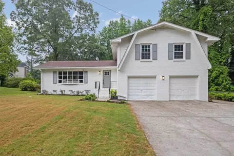 3182 Wakefield Dr, Decatur, GA 30034