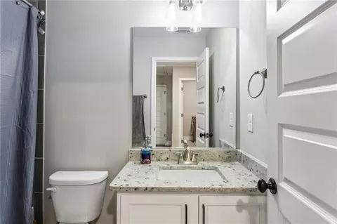 Bath - 461 Silver St, Buford, GA 30518 photo 1 of 4
