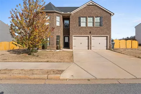165 Twin Lakes Dr, Covington, GA 30016