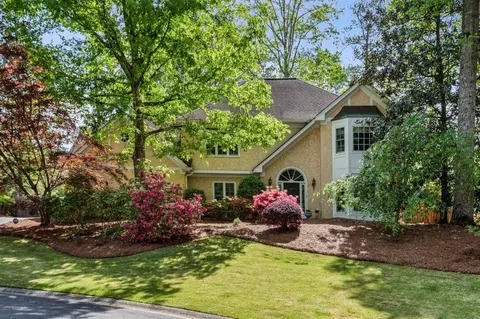 1824 Mallard Lake Dr, Marietta, GA 30068