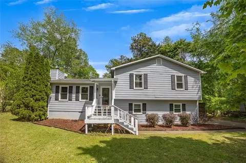2994 Cathy Ann Ct NW, Acworth, GA 30101