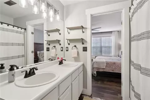 Bath - 3618 Berkeley Ct #IV-A, Duluth, GA 30096 photo 4 of 5