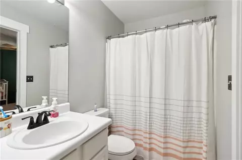 Bath - 3618 Berkeley Ct #IV-A, Duluth, GA 30096 photo 2 of 5