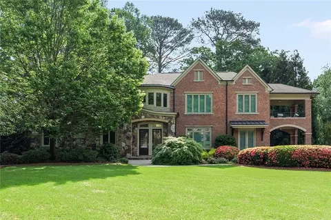 4835 Merlendale Ct, Atlanta, GA 30327