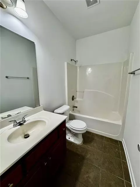 Bath - 20 Chapman Way, Covington, GA 30016 photo 3 of 4
