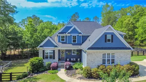 13 Jamilee Cv, Cartersville, GA 30120
