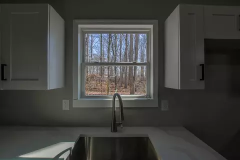 Kitchen - 1020 Riverbend, Commerce, GA 30530 photo 2 of 2