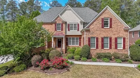 2439 Huntington Park Dr NW, Acworth, GA 30101
