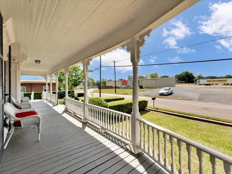 Exterior - 207 E Thompson St, Thomaston, GA 30286 photo 13 of 17