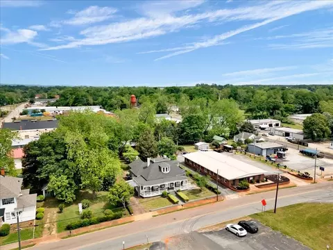 View/Area - 207 E Thompson St, Thomaston, GA 30286 photo 3 of 4