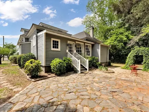 Exterior - 207 E Thompson St, Thomaston, GA 30286 photo 10 of 17
