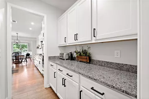 Entry Way - 461 Timberleaf Rd, Canton, GA 30115 photo 4 of 7