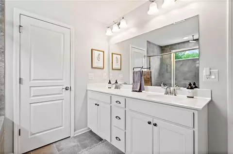 Bath - 461 Timberleaf Rd, Canton, GA 30115 photo 4 of 5