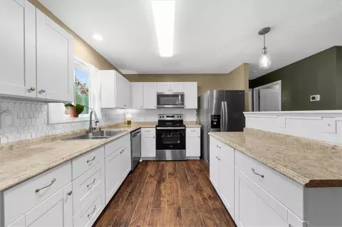 Kitchen - 1012 Cawthon Rd, Toccoa, GA 30577 photo 1 of 5