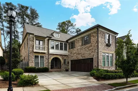 1811 Kent Ave, Dunwoody, GA 30338