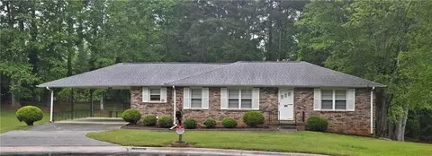 2555 Angus Ct SW, Marietta, GA 30008