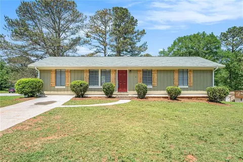 898 Doeskin Dr NW, Conyers, GA 30012