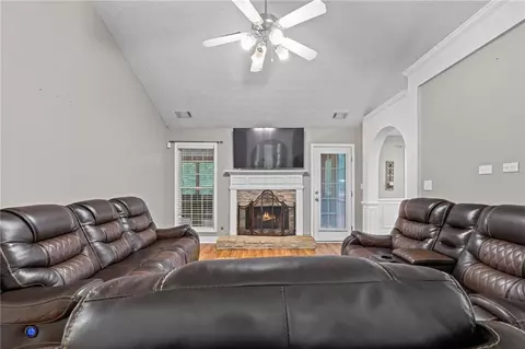 20 Madison Ct, Covington, GA 30016 photo 2