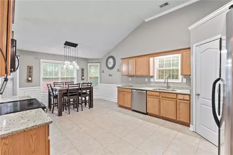 20 Madison Ct, Covington, GA 30016 photo 3