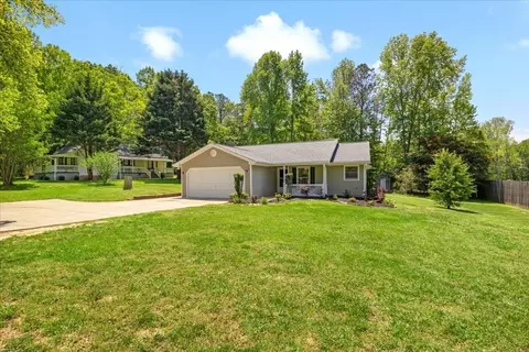 2035 Mountain Rd, Cumming, GA 30040