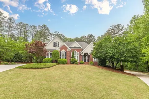 9465 Grande Dr, Winston, GA 30187