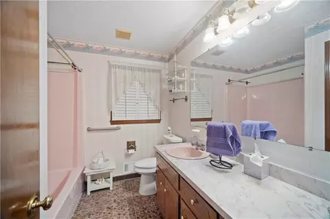 Bath - 110 Otelia Ln, Covington, GA 30014 photo 1 of 2