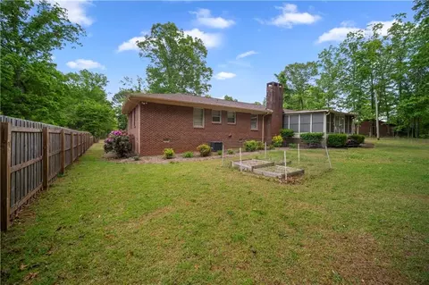 Exterior - 110 Otelia Ln, Covington, GA 30014 photo 6 of 9