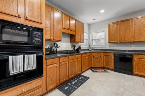 Kitchen - 10 Bunker Lane St, Covington, GA 30014 photo 1 of 2