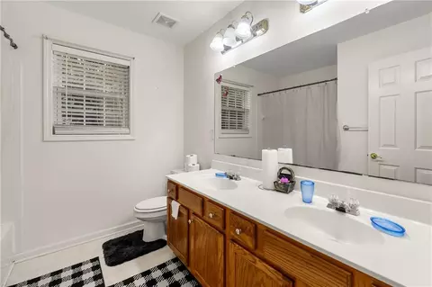 Bath - 10 Bunker Lane St, Covington, GA 30014 photo 1 of 4