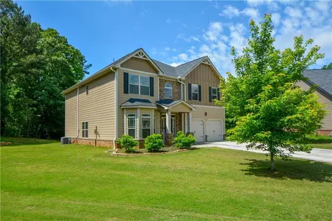 Exterior - 6816 Diamond Dr, Rex, GA 30273 photo 3 of 3