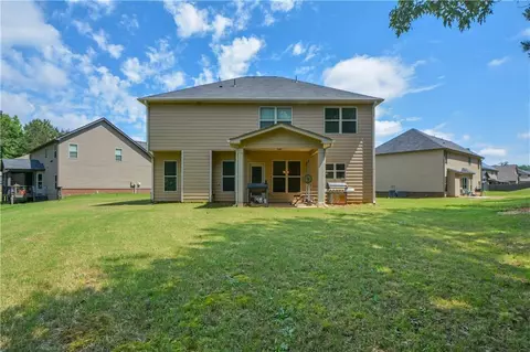 Exterior - 6816 Diamond Dr, Rex, GA 30273 photo 2 of 3