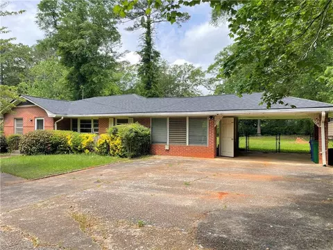 2988 Ramble Ln, Decatur, GA 30033