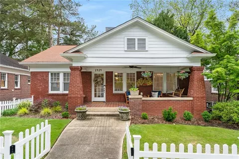 2424 Glenwood Dr NE, Atlanta, GA 30305