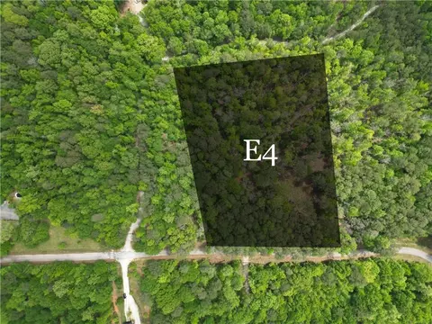 8595 Serenbe Rd, Chattahoochee Hills, GA 30268