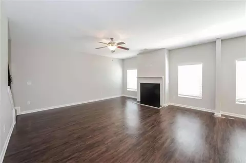 Living - 89 Citadel Dr, Hampton, GA 30228 photo 2 of 2