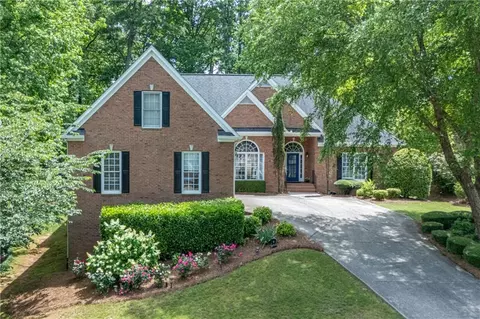 4825 Brighton Lake Dr, Cumming, GA 30040