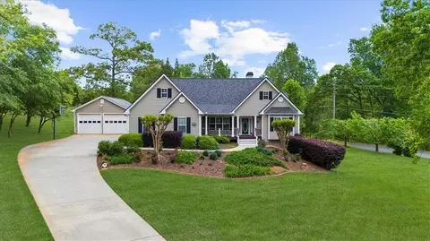 214 Woodland Cir, Dawsonville, GA 30534