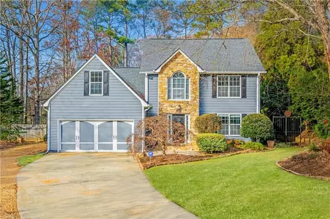 2410 Emerald Dr, Loganville, GA 30052