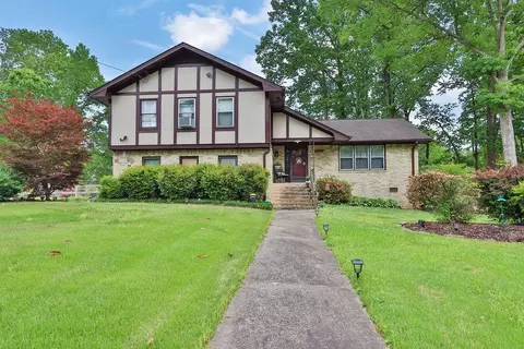 2272 Plantation Ct, Lawrenceville, GA 30044